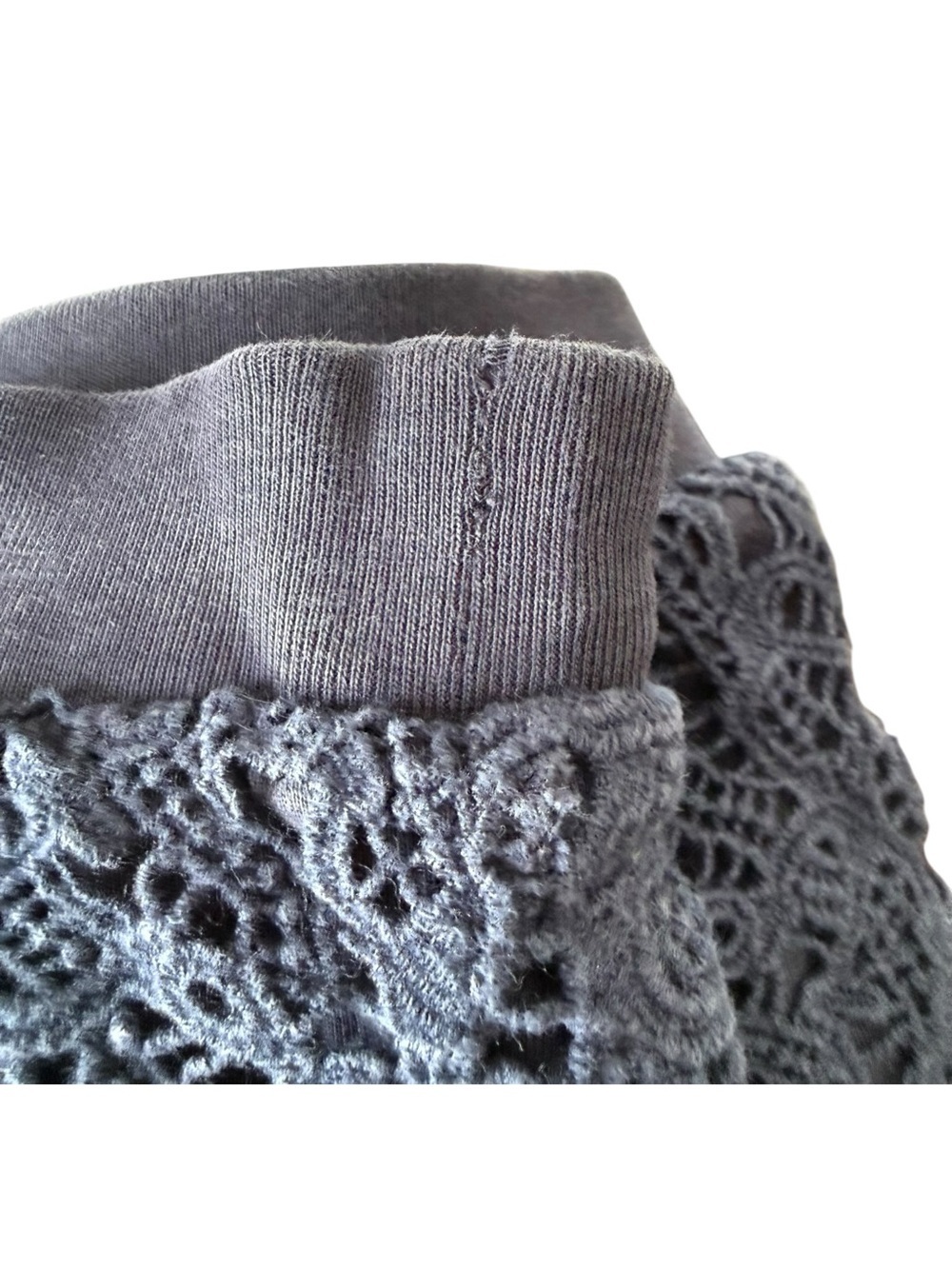Lilly Pulitzer Crochet Lace Overlay Shorts Size Small Navy Blue Pull On Cotton - Picture 7 of 9